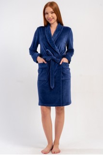 Халат жіночий велюровий довгий рукав на запах із поясом Vienetta Secret 242126 Халат жіночий велюровий довгий рукав на запах із поясом Vienetta Secret 242126